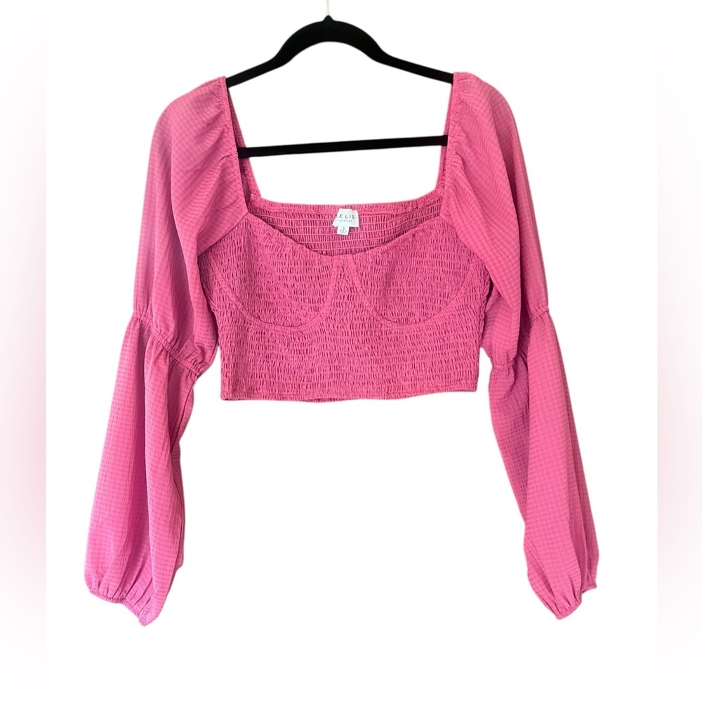 Le Lis Pink‎ Smocked Sweetheart Cropped Long Sleeved Top Size Small